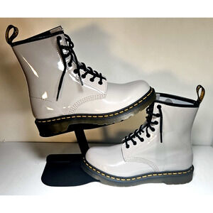 Dr. Martens 1460 Zinc Gray Lamper Patent Leather Women's Boot Size 10-27635 NEW